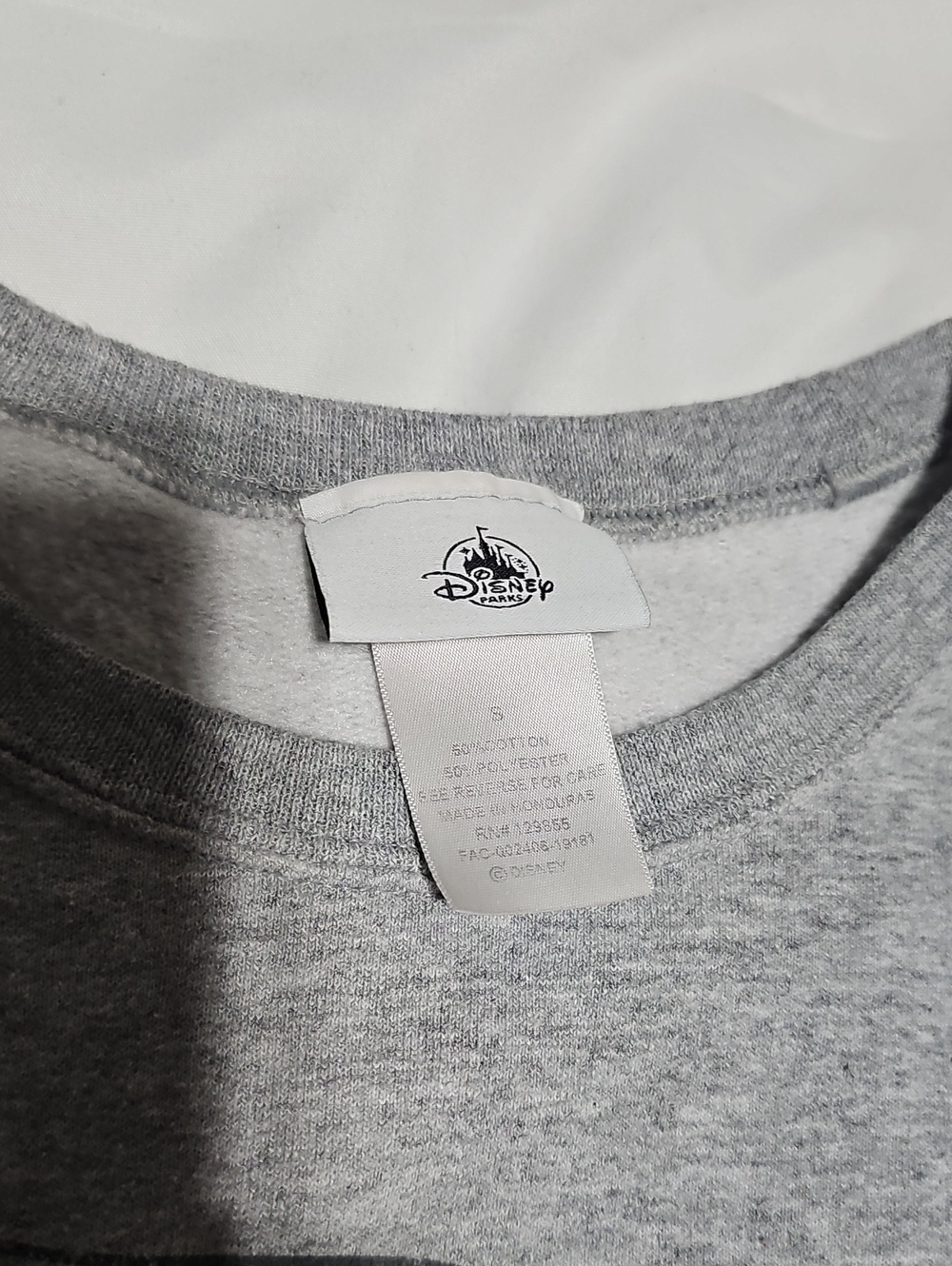 Disney Resort Gray Mickey Mouse Crewneck Sweatshirt S P2p20 L25 - Picture 3 of 3